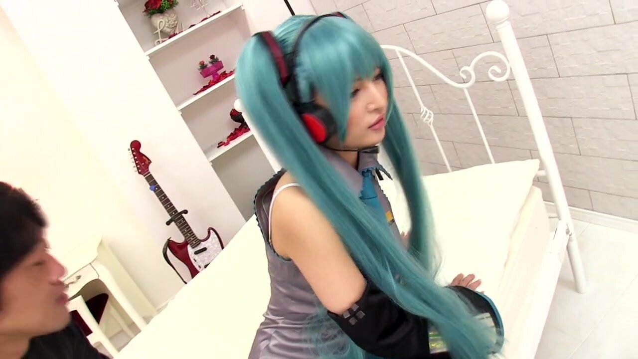 Dressed Up As Her Favorite Pop Star Kiritani Just Wants To Get Fucked Properly.